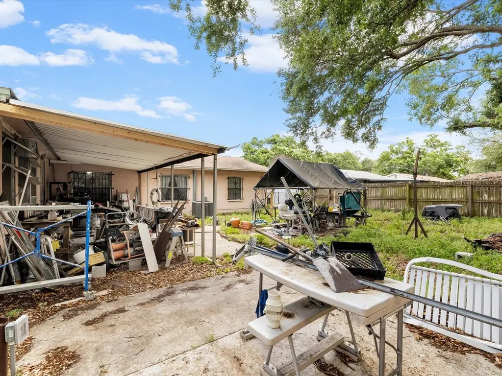 1810 Green Ridge Road Tampa FL 33619