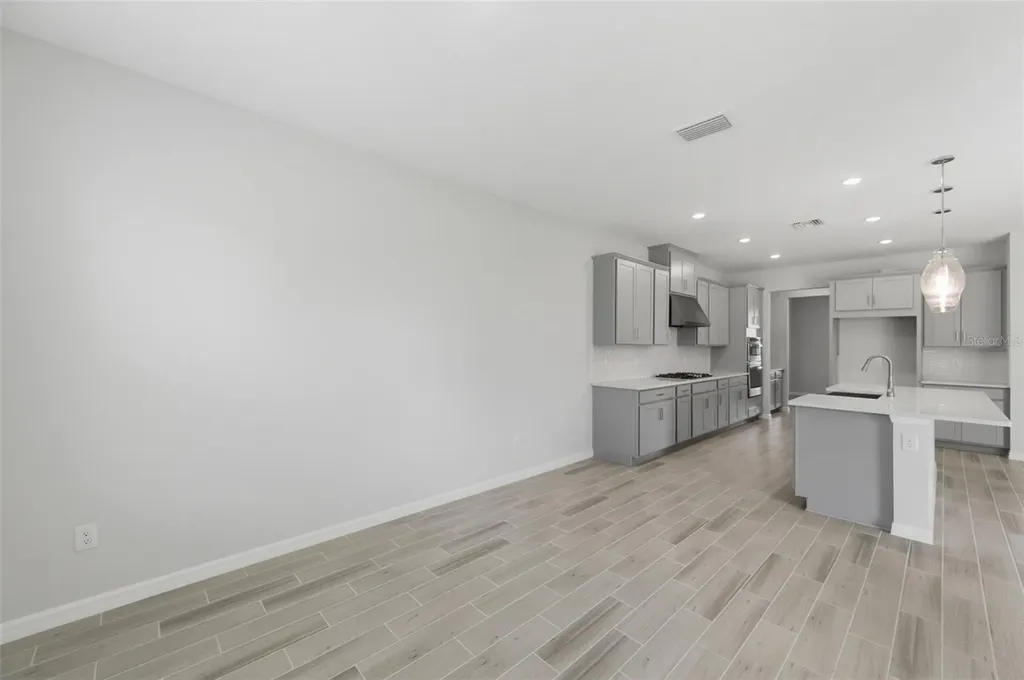 1645 Trailhead Lane Zephyrhills FL 33541