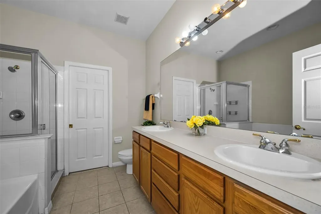 3304 Covered Bridge Drive E Dunedin FL 34698