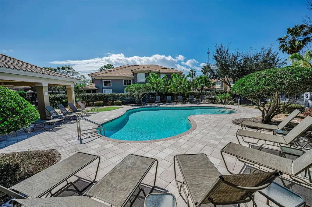 3304 Covered Bridge Drive E Dunedin FL 34698