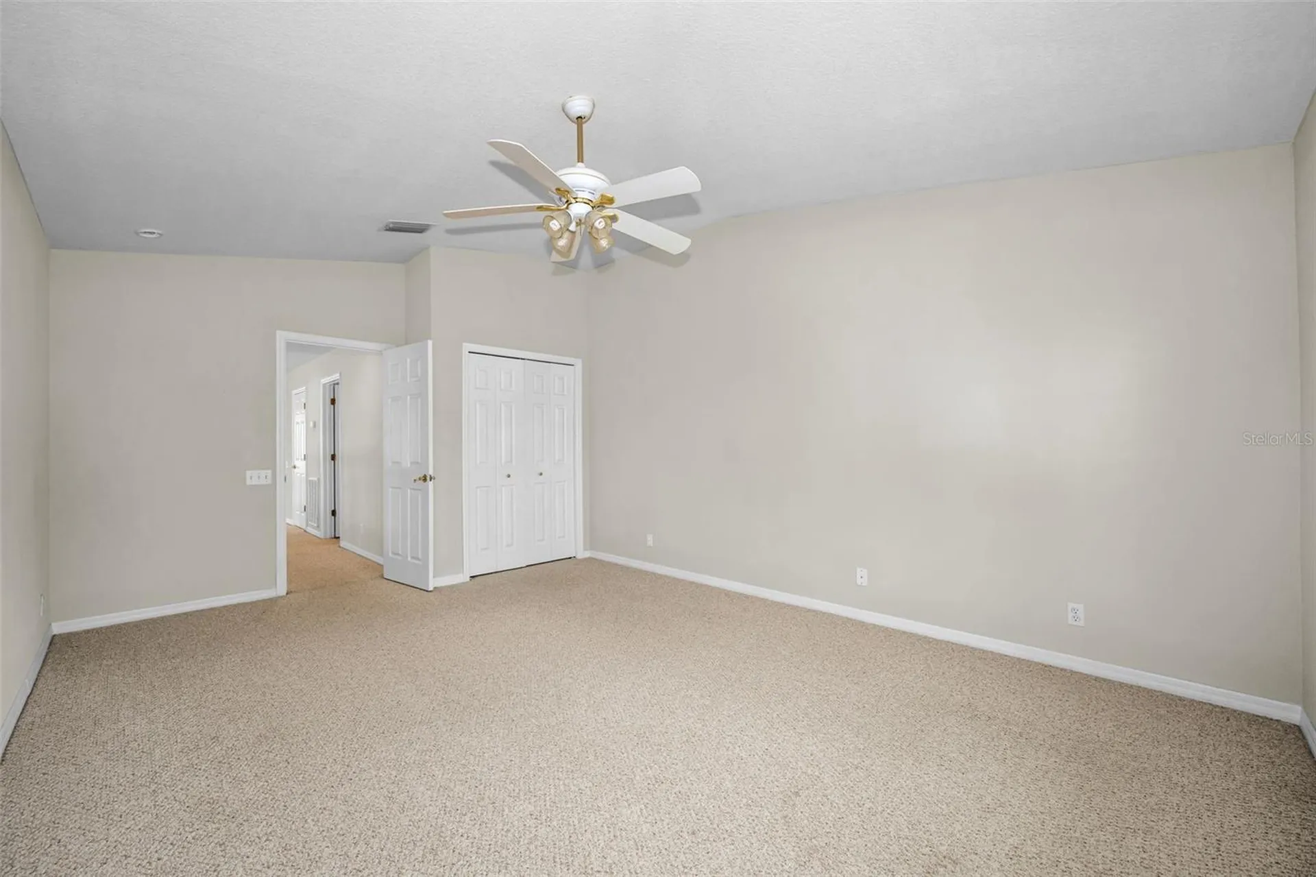 3304 Covered Bridge Drive E Dunedin FL 34698