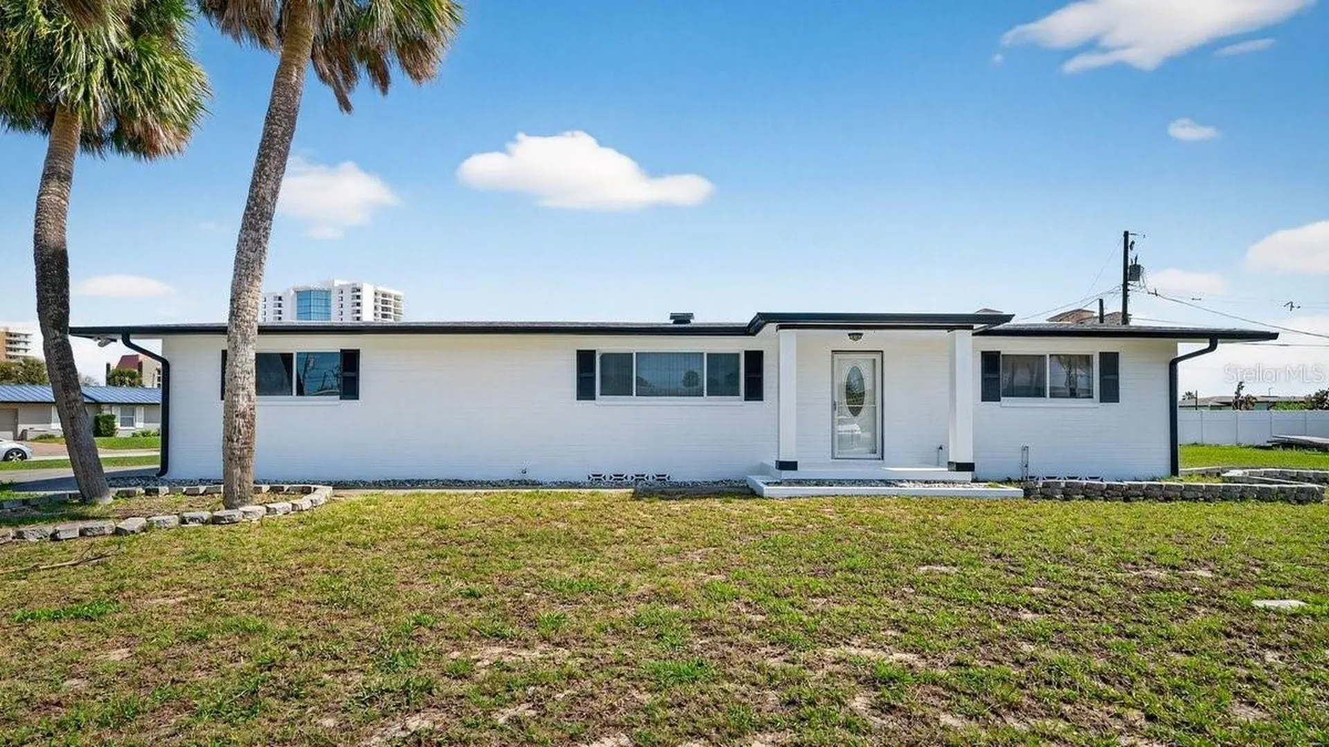 2538 Coral Way W Daytona Beach FL 32118