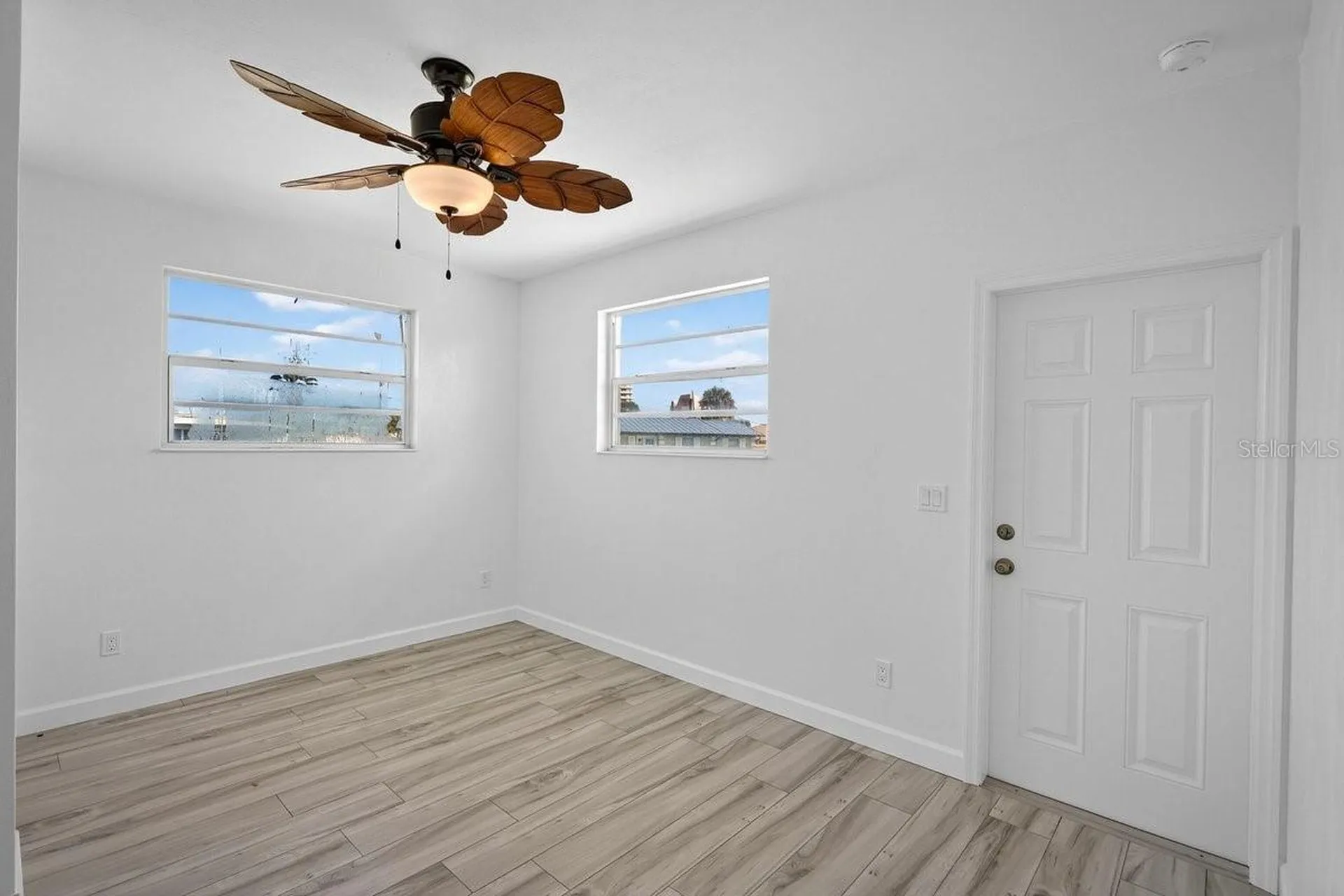 2538 Coral Way W Daytona Beach FL 32118