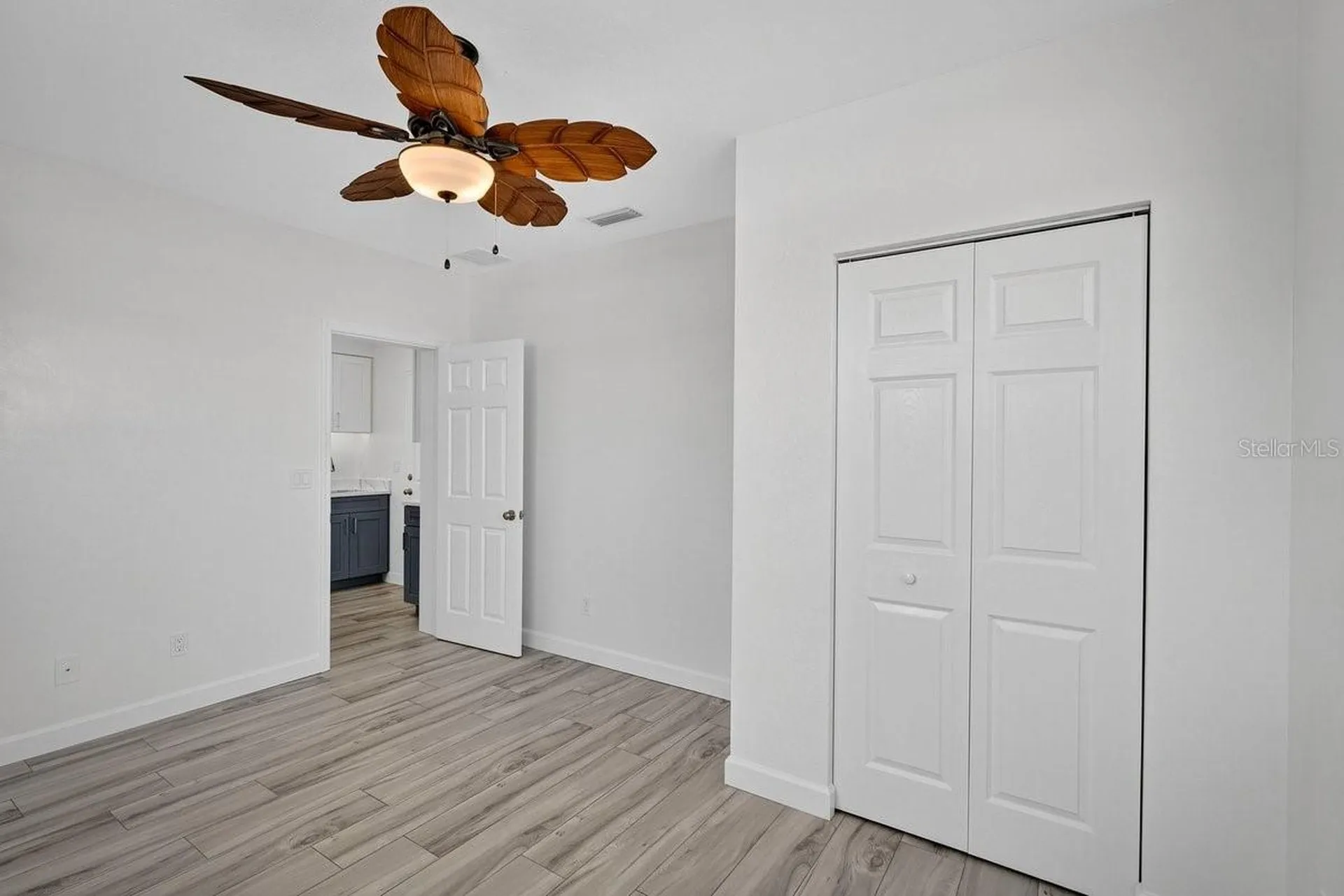 2538 Coral Way W Daytona Beach FL 32118