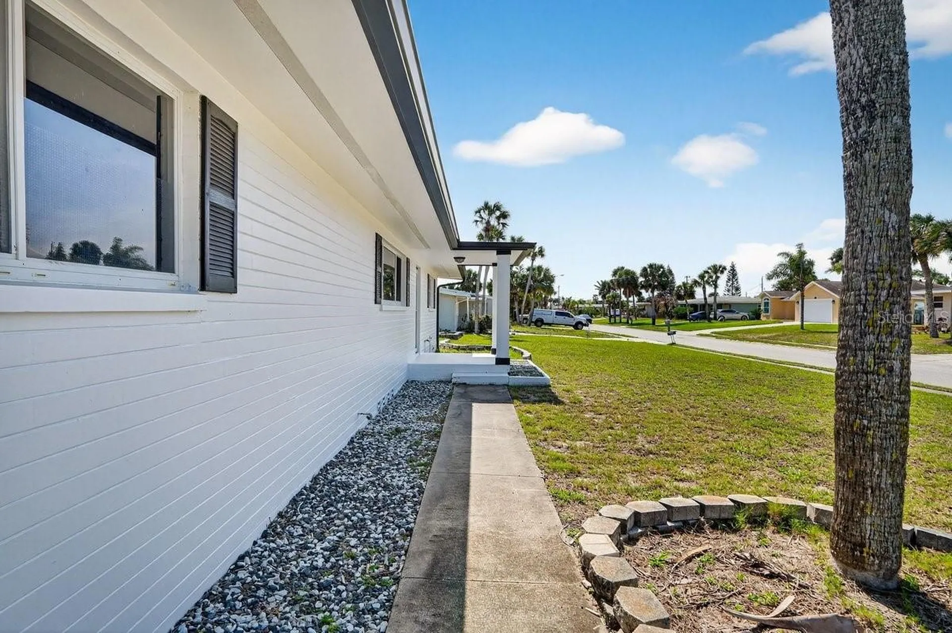 2538 Coral Way W Daytona Beach FL 32118