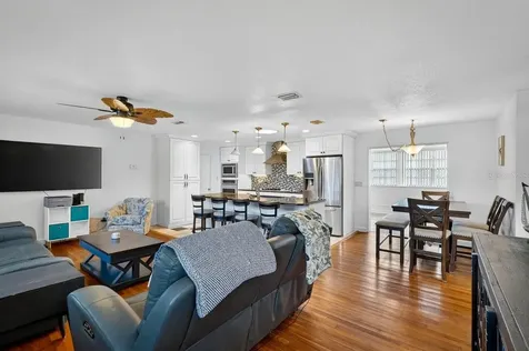 2538 Coral Way W Daytona Beach FL 32118