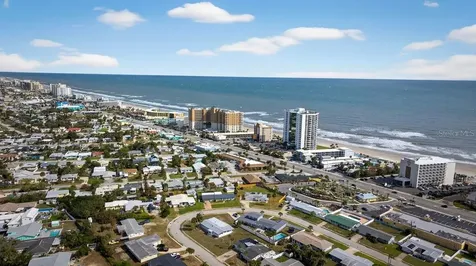 2538 Coral Way W Daytona Beach FL 32118