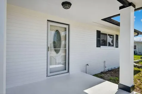 2538 Coral Way W Daytona Beach FL 32118