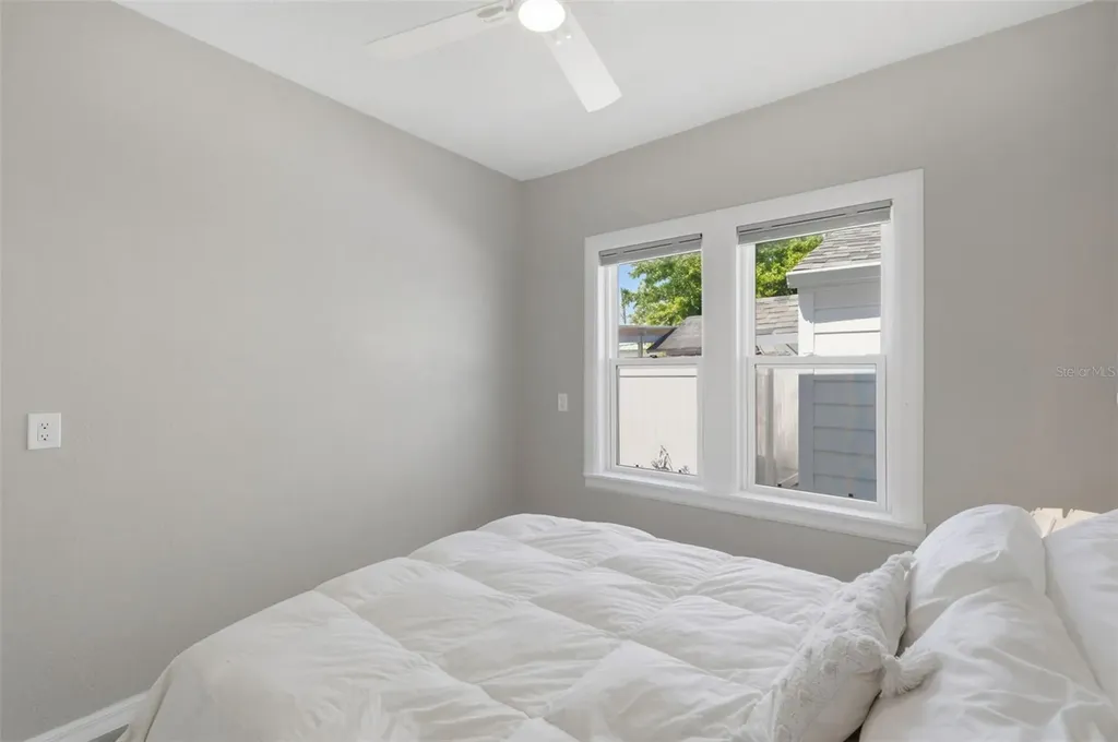 410 W Lemon Street Tarpon Springs FL 34689