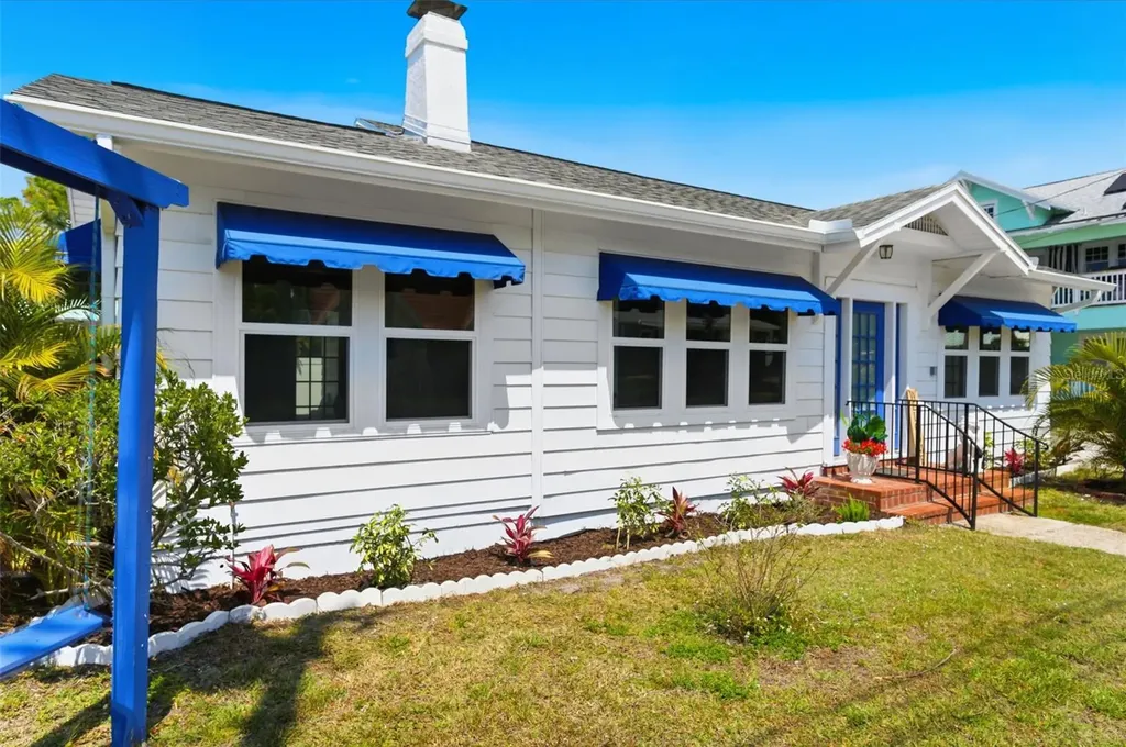 410 W Lemon Street Tarpon Springs FL 34689