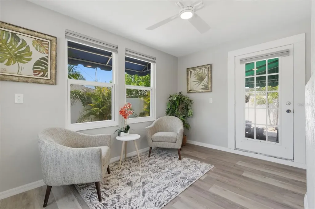 410 W Lemon Street Tarpon Springs FL 34689