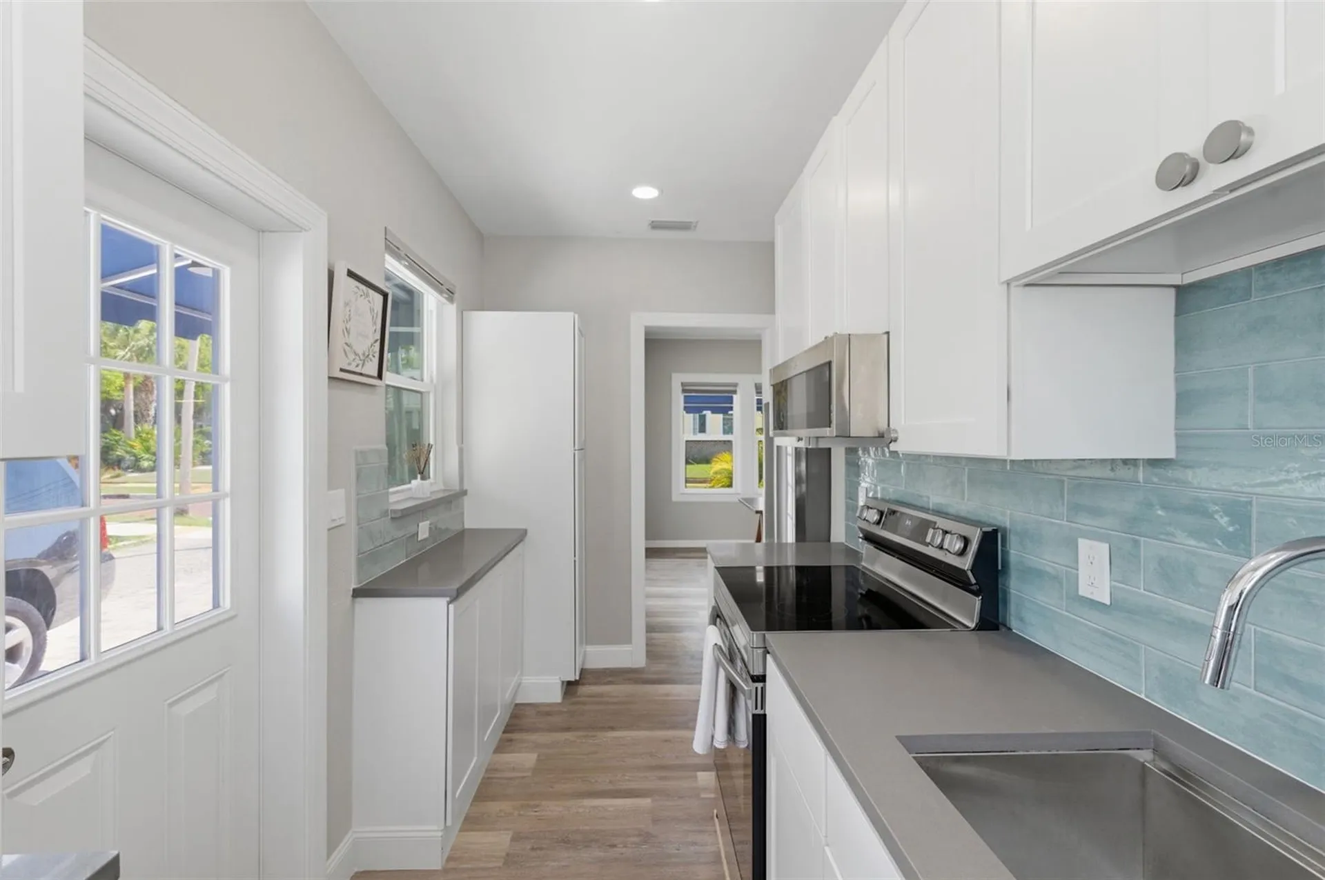 410 W Lemon Street Tarpon Springs FL 34689
