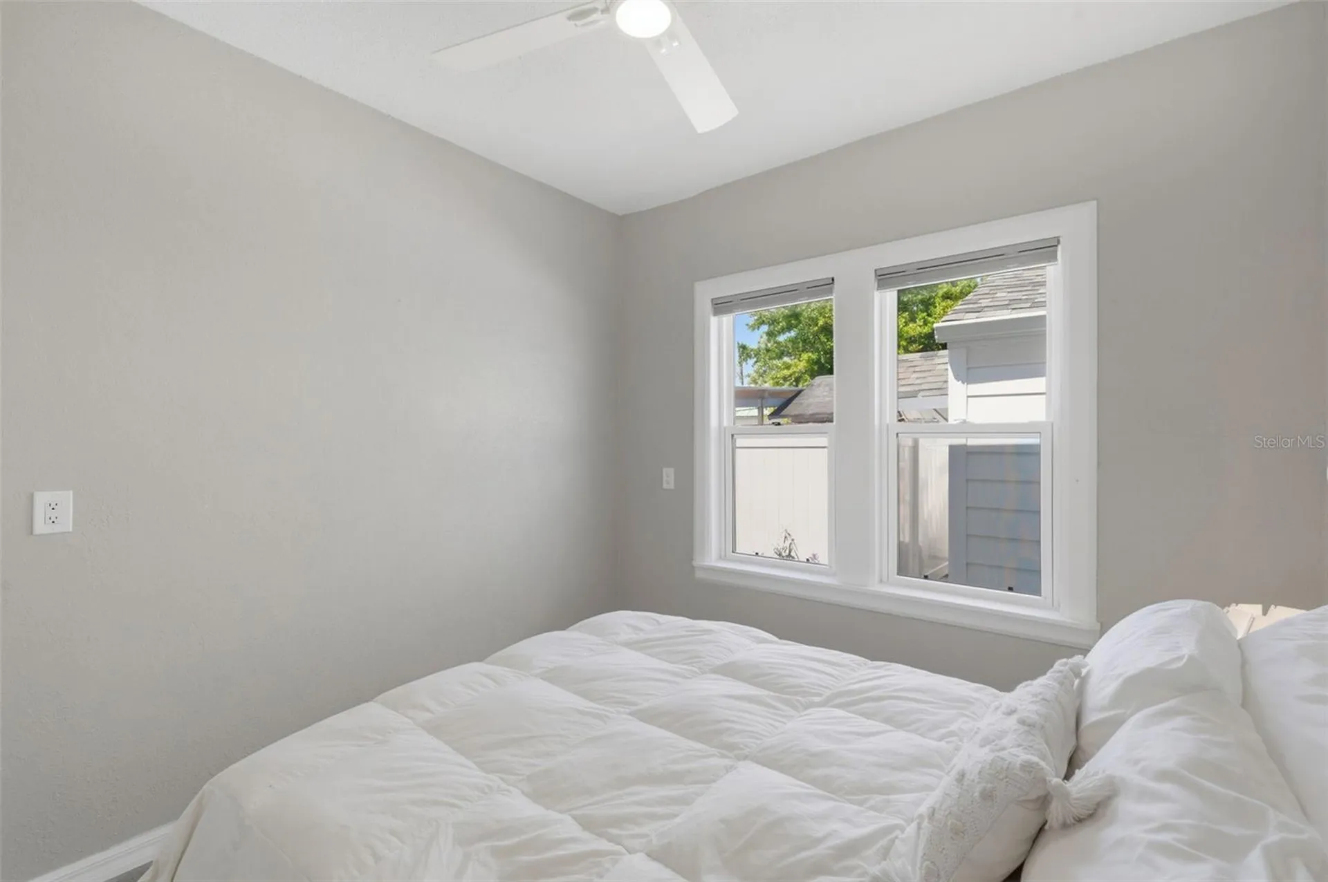 410 W Lemon Street Tarpon Springs FL 34689
