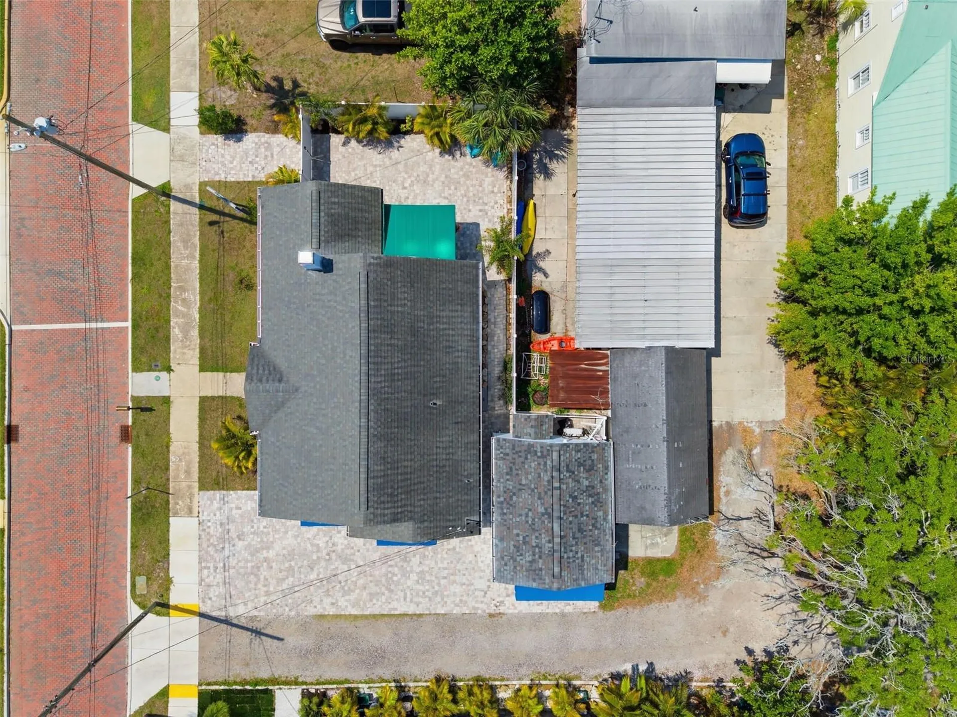 410 W Lemon Street Tarpon Springs FL 34689