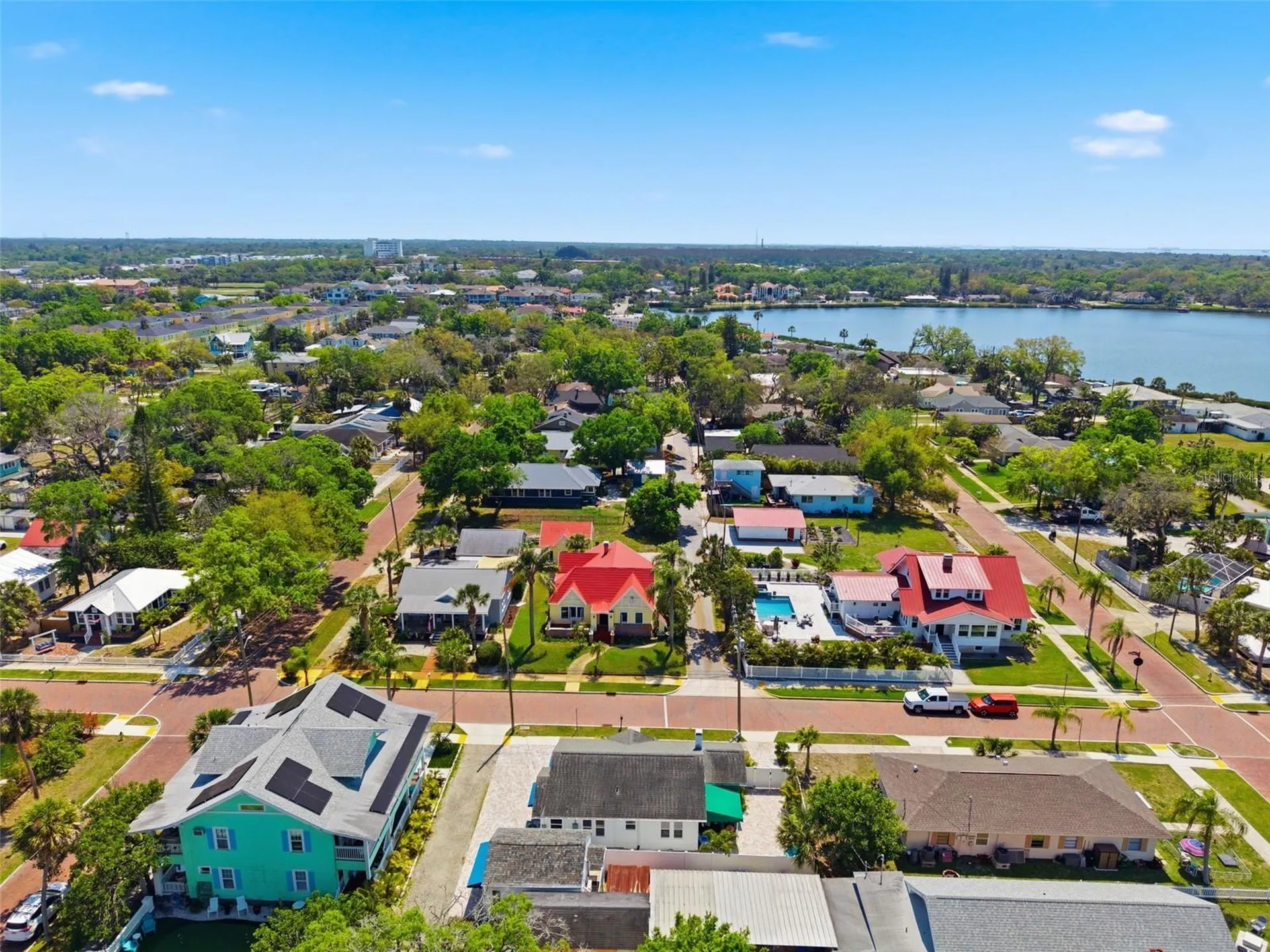 410 W Lemon Street Tarpon Springs FL 34689