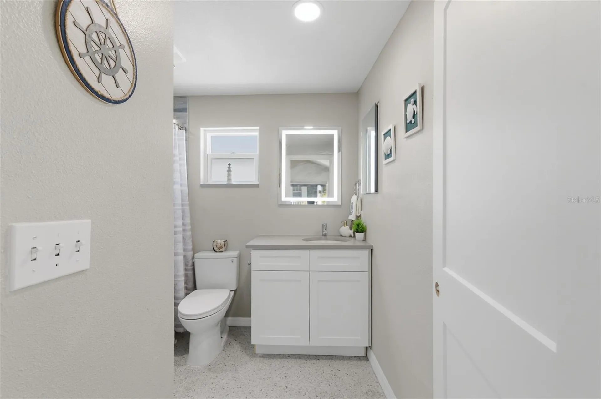 410 W Lemon Street Tarpon Springs FL 34689