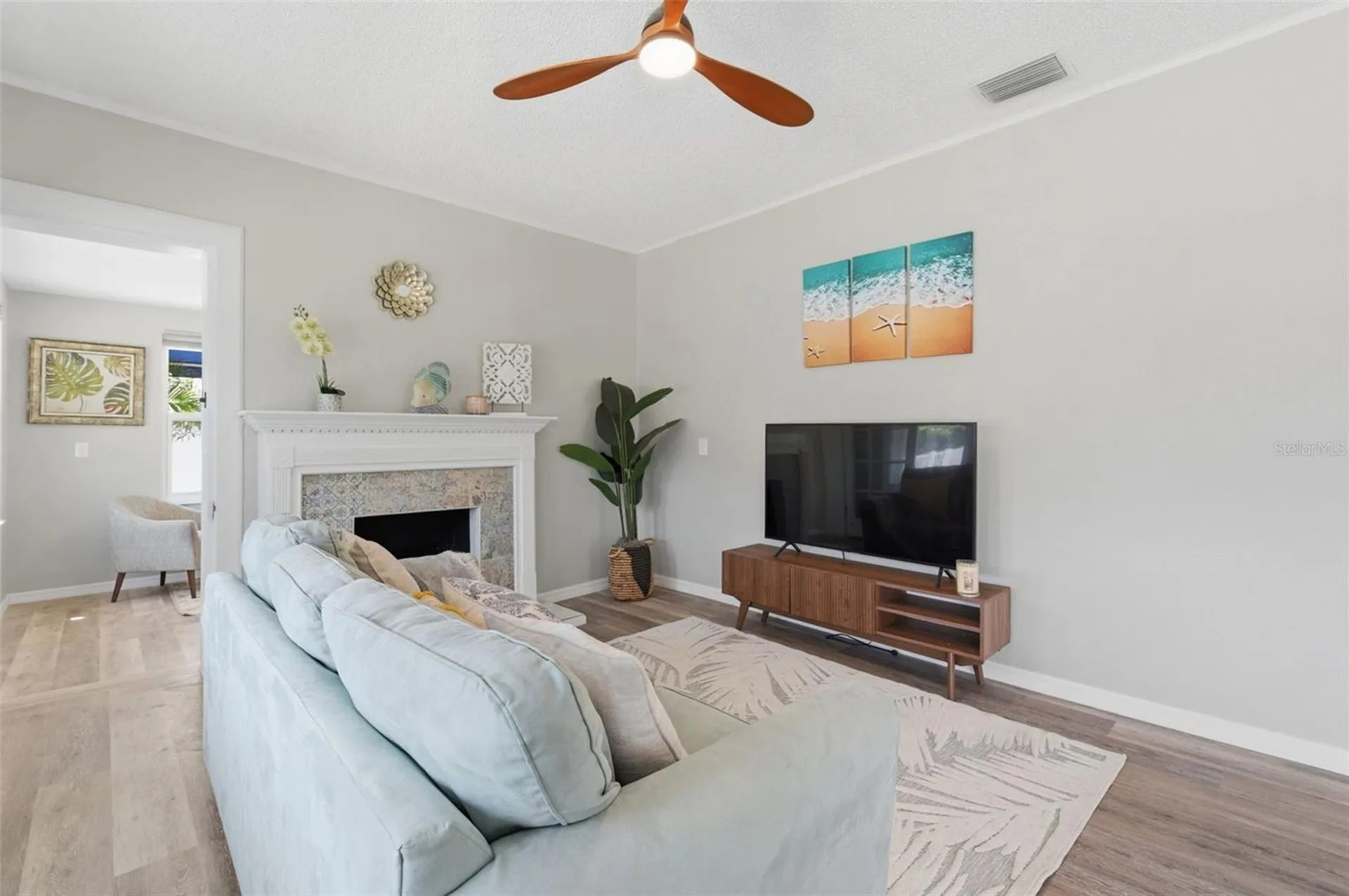 410 W Lemon Street Tarpon Springs FL 34689