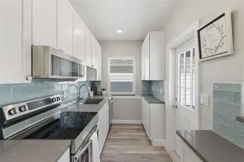 410 W Lemon Street Tarpon Springs FL 34689