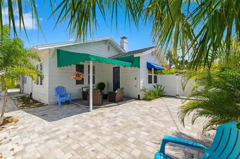 410 W Lemon Street Tarpon Springs FL 34689