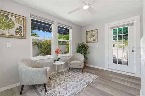 410 W Lemon Street Tarpon Springs FL 34689