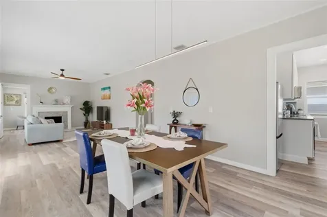 410 W Lemon Street Tarpon Springs FL 34689