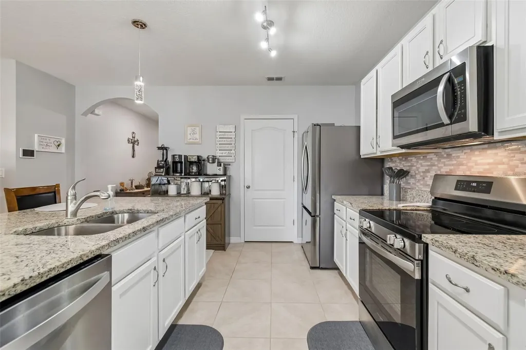 1849 Pristine Loop Lakeland FL 33811