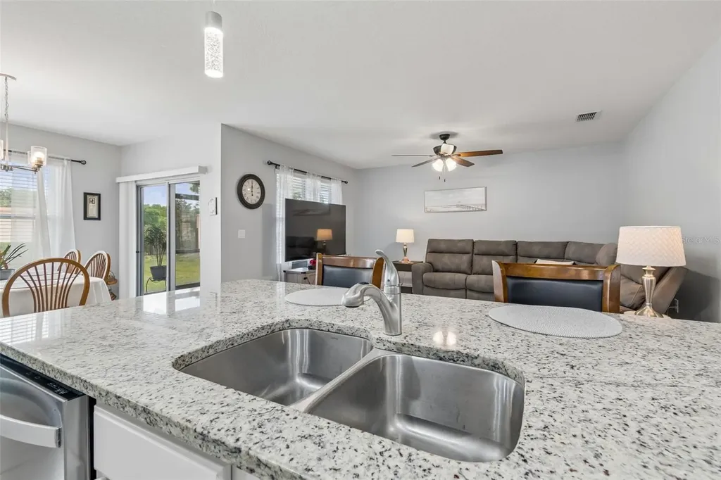 1849 Pristine Loop Lakeland FL 33811