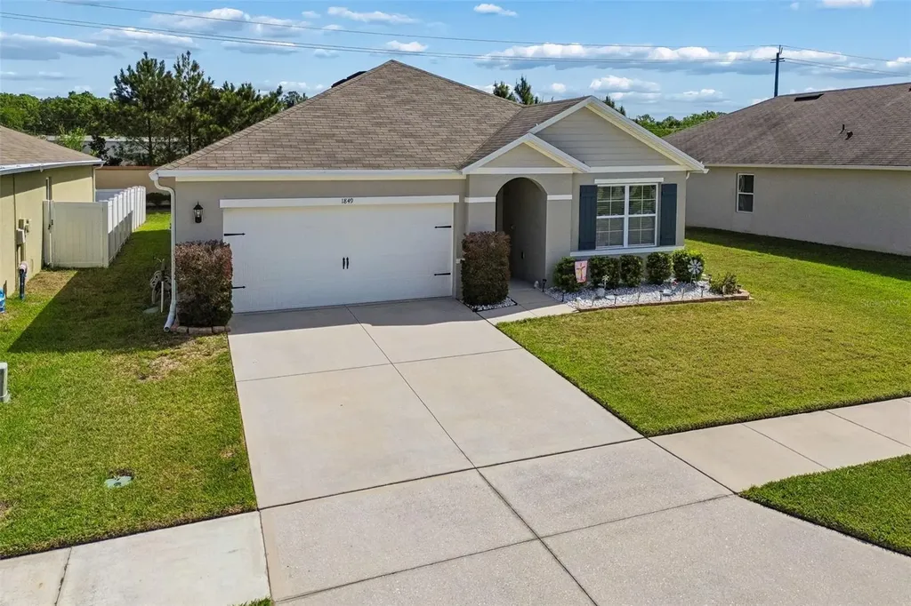 1849 Pristine Loop Lakeland FL 33811