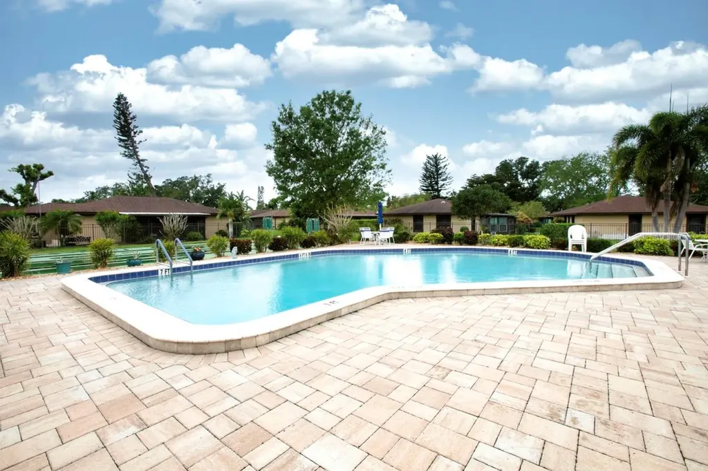 6504 Heritage Lane Bradenton FL 34209