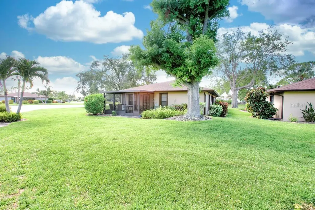 6504 Heritage Lane Bradenton FL 34209
