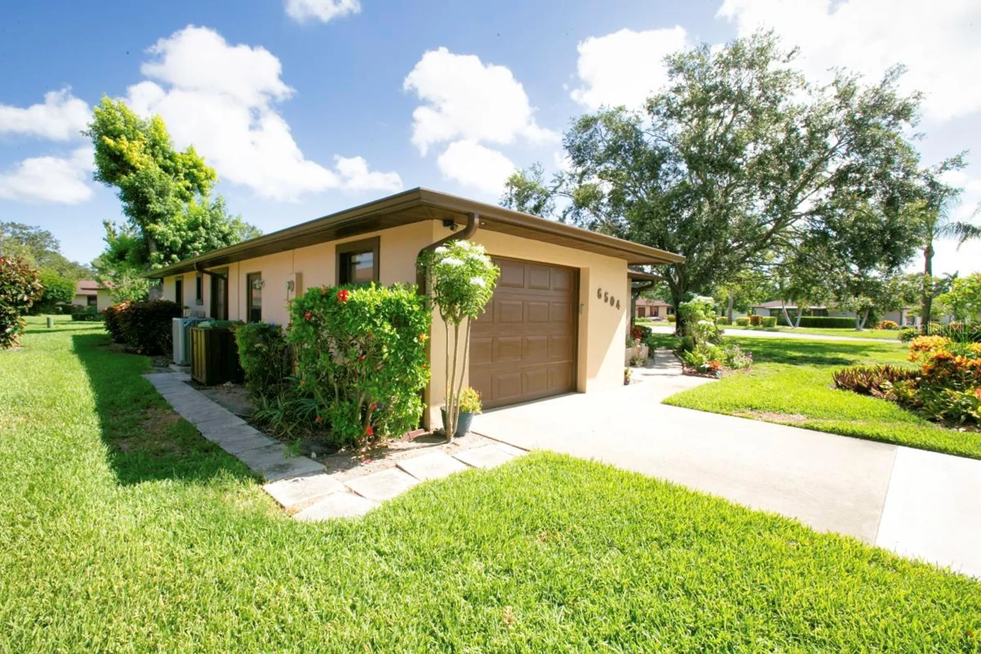 6504 Heritage Lane Bradenton FL 34209