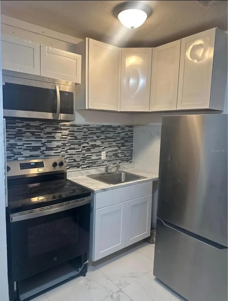 820 Galsworthy Avenue Orlando FL 32809