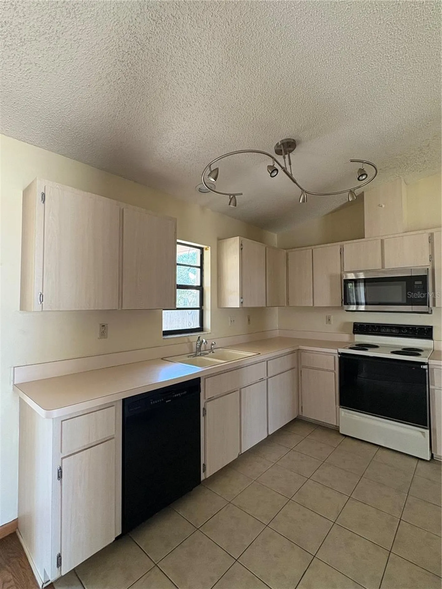 3052 Salton Street Holiday FL 34691