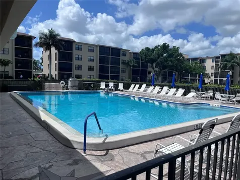 315 30th Avenue W Bradenton FL 34205