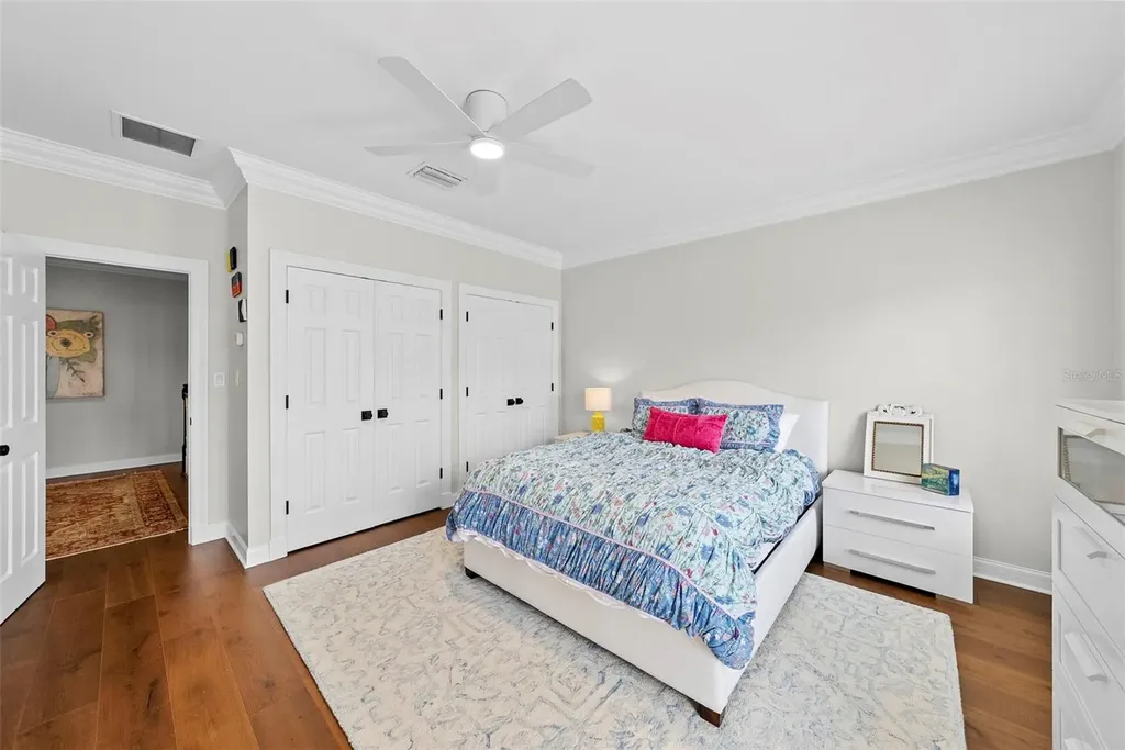 5121 S Nichol Street Tampa FL 33611