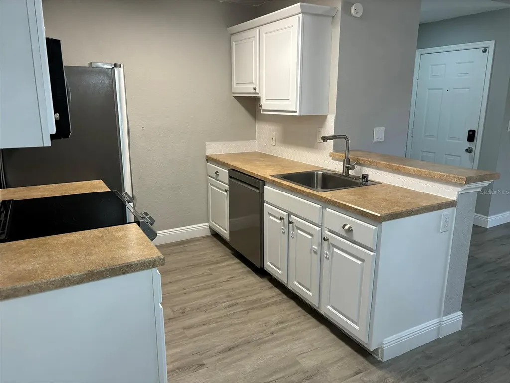 10263 Gandy Boulevard N St Petersburg FL 33702