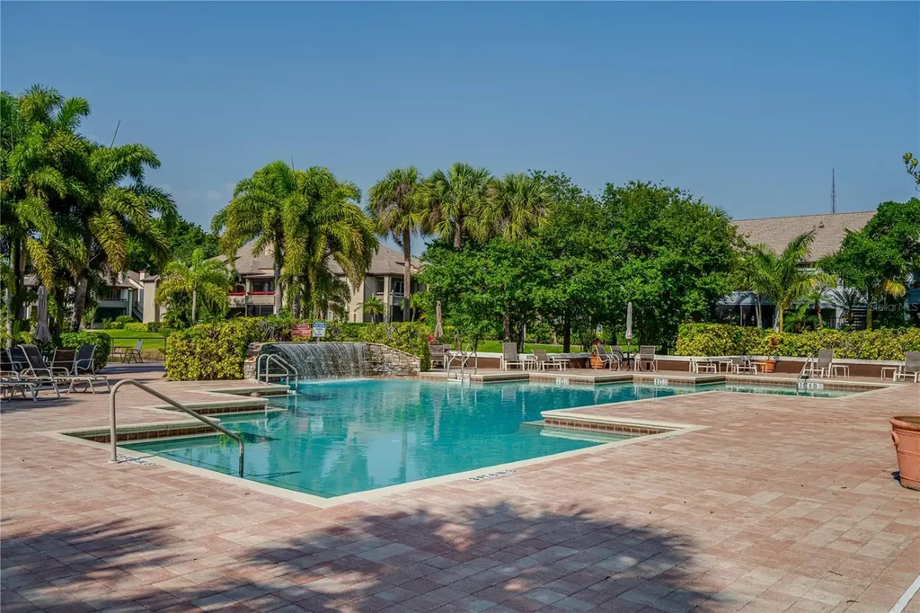 10263 Gandy Boulevard N St Petersburg FL 33702
