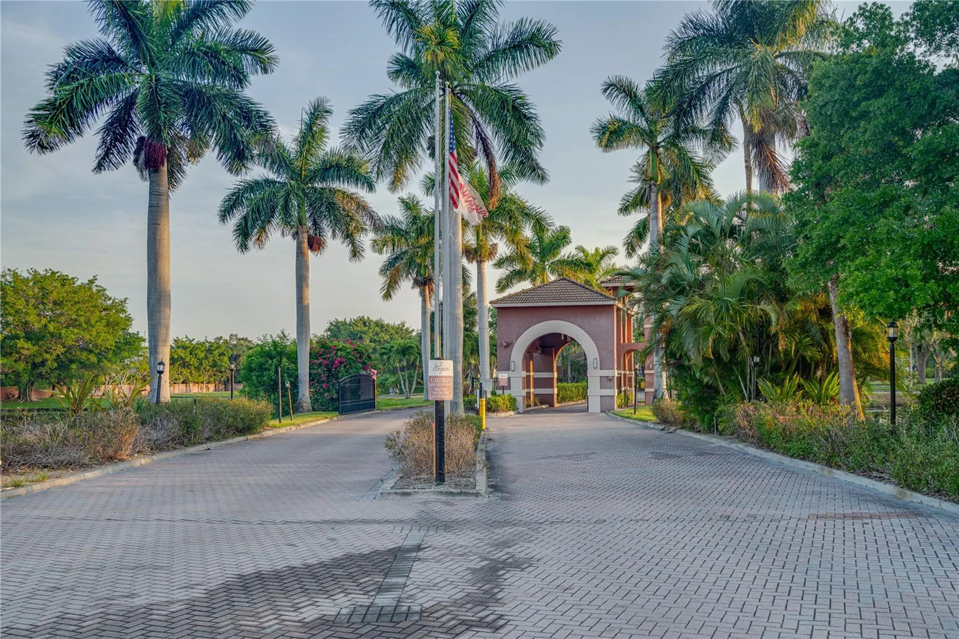 10263 Gandy Boulevard N St Petersburg FL 33702