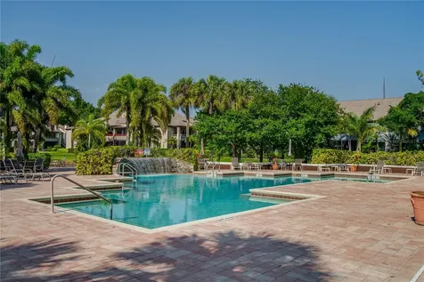 10263 Gandy Boulevard N St Petersburg FL 33702
