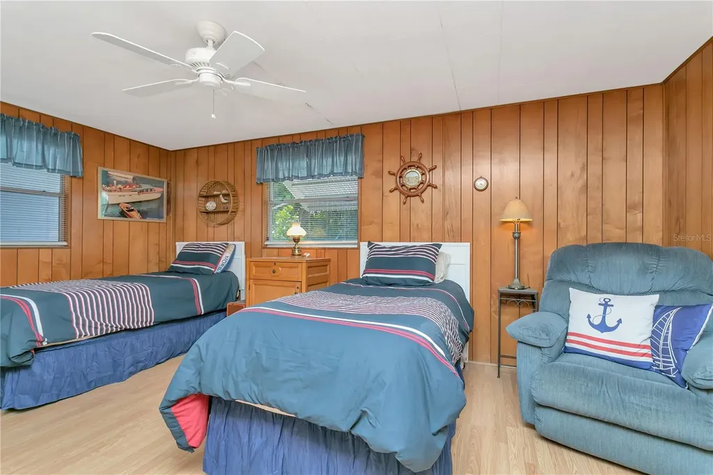 3208 Oakwood Boulevard S Sarasota FL 34237