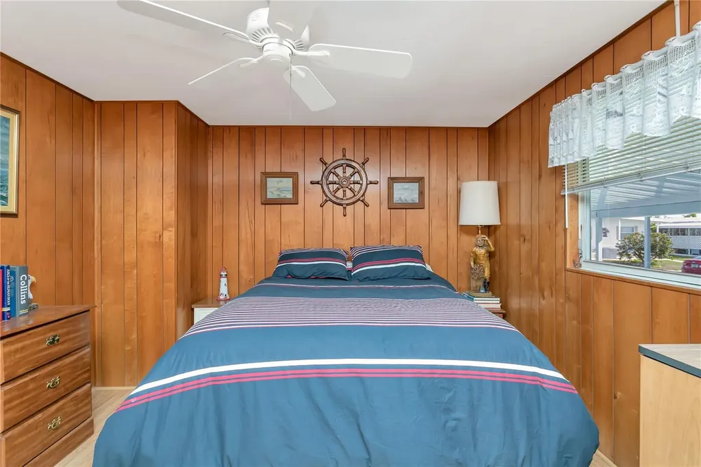3208 Oakwood Boulevard S Sarasota FL 34237