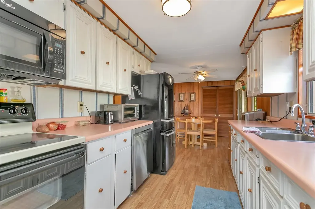 3208 Oakwood Boulevard S Sarasota FL 34237