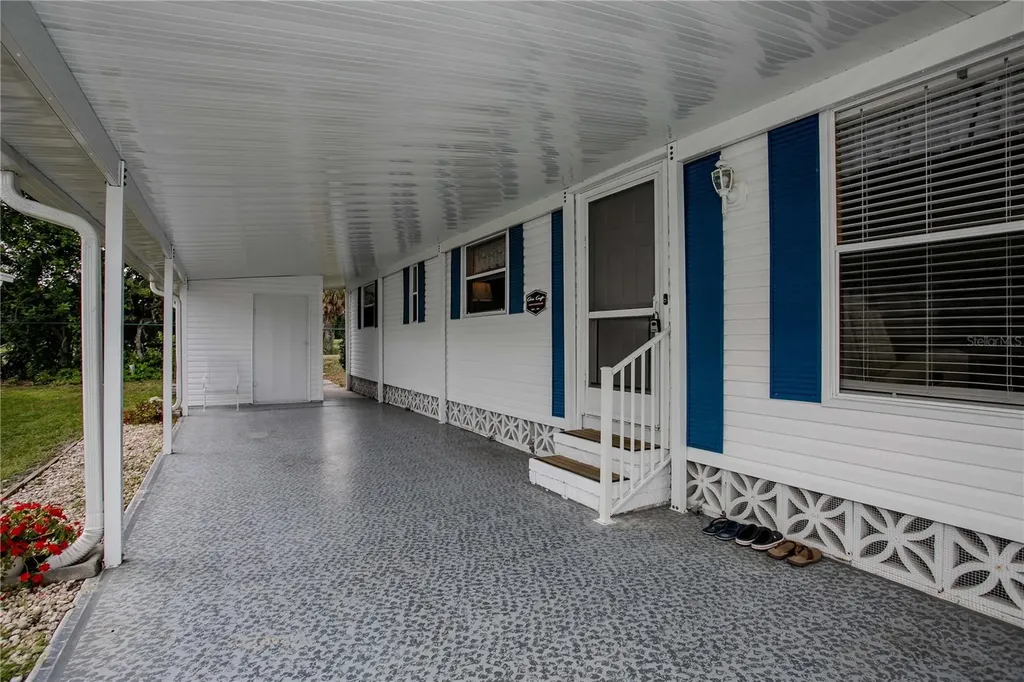 3208 Oakwood Boulevard S Sarasota FL 34237