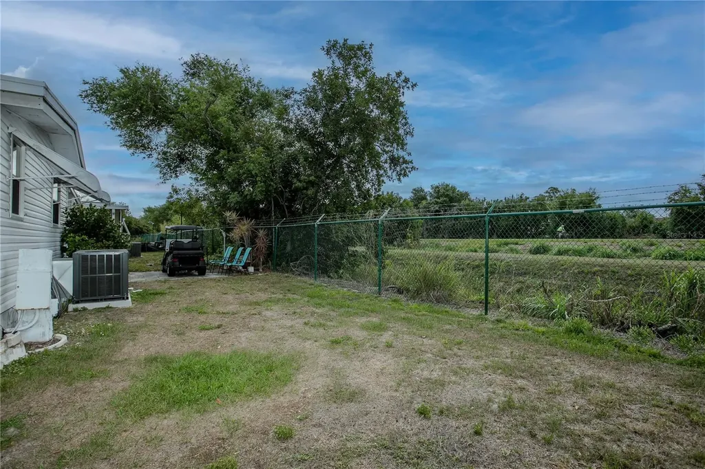 3208 Oakwood Boulevard S Sarasota FL 34237
