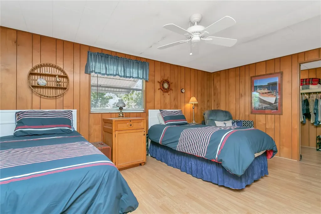 3208 Oakwood Boulevard S Sarasota FL 34237