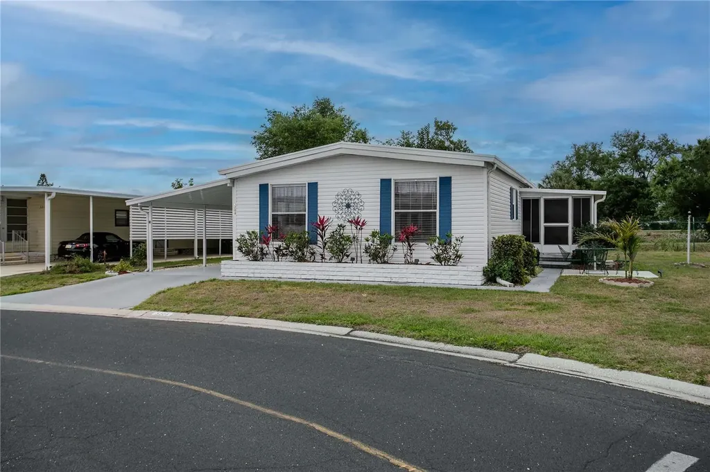 3208 Oakwood Boulevard S Sarasota FL 34237