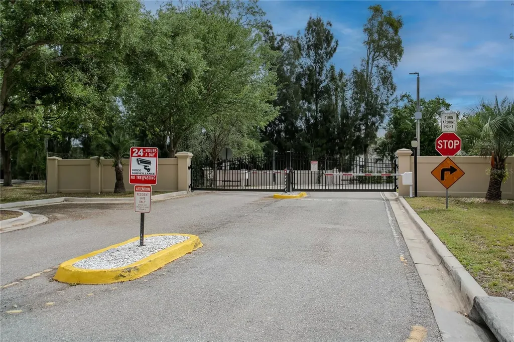 3208 Oakwood Boulevard S Sarasota FL 34237