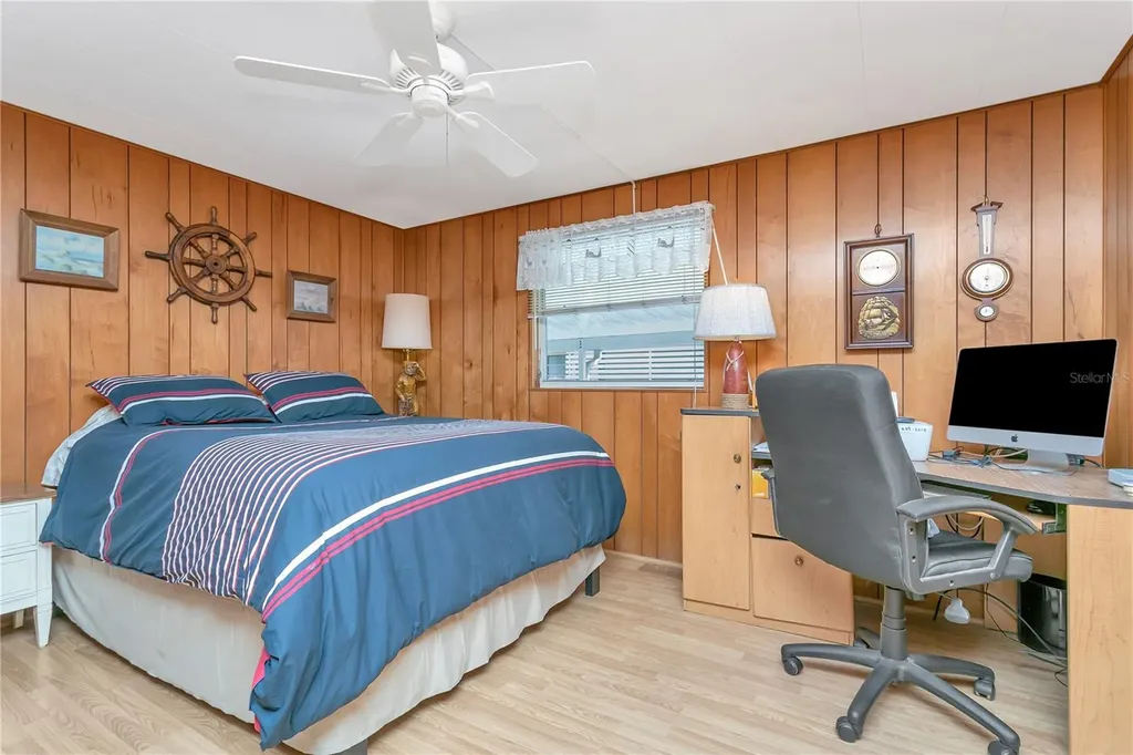 3208 Oakwood Boulevard S Sarasota FL 34237
