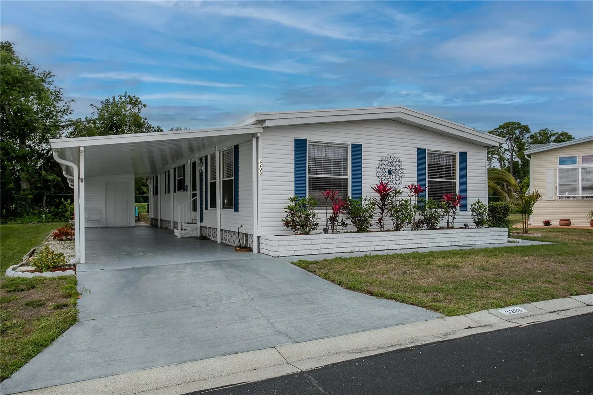 3208 Oakwood Boulevard S Sarasota FL 34237