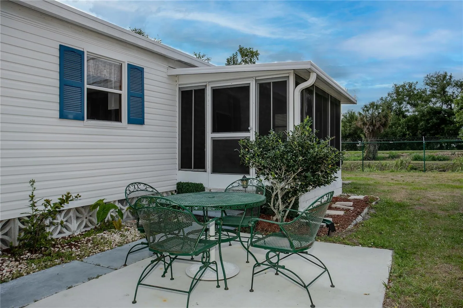 3208 Oakwood Boulevard S Sarasota FL 34237